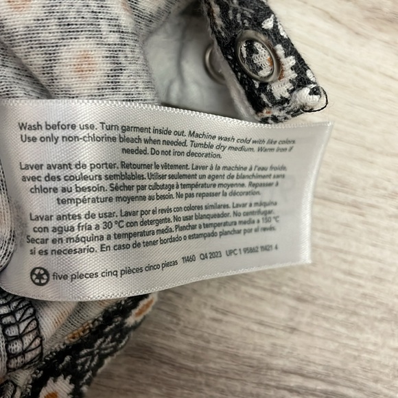 Carter's Black, White & Orange Print Short Sleeve Bodysuit / Onesie Size 9 Month - Picture 6 of 7